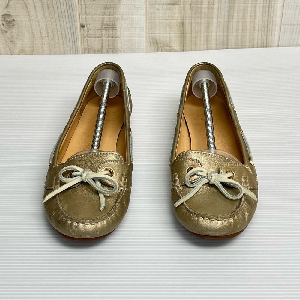 🔥 Closet clear Out 🔥. Cole Haan Metallic Loafers